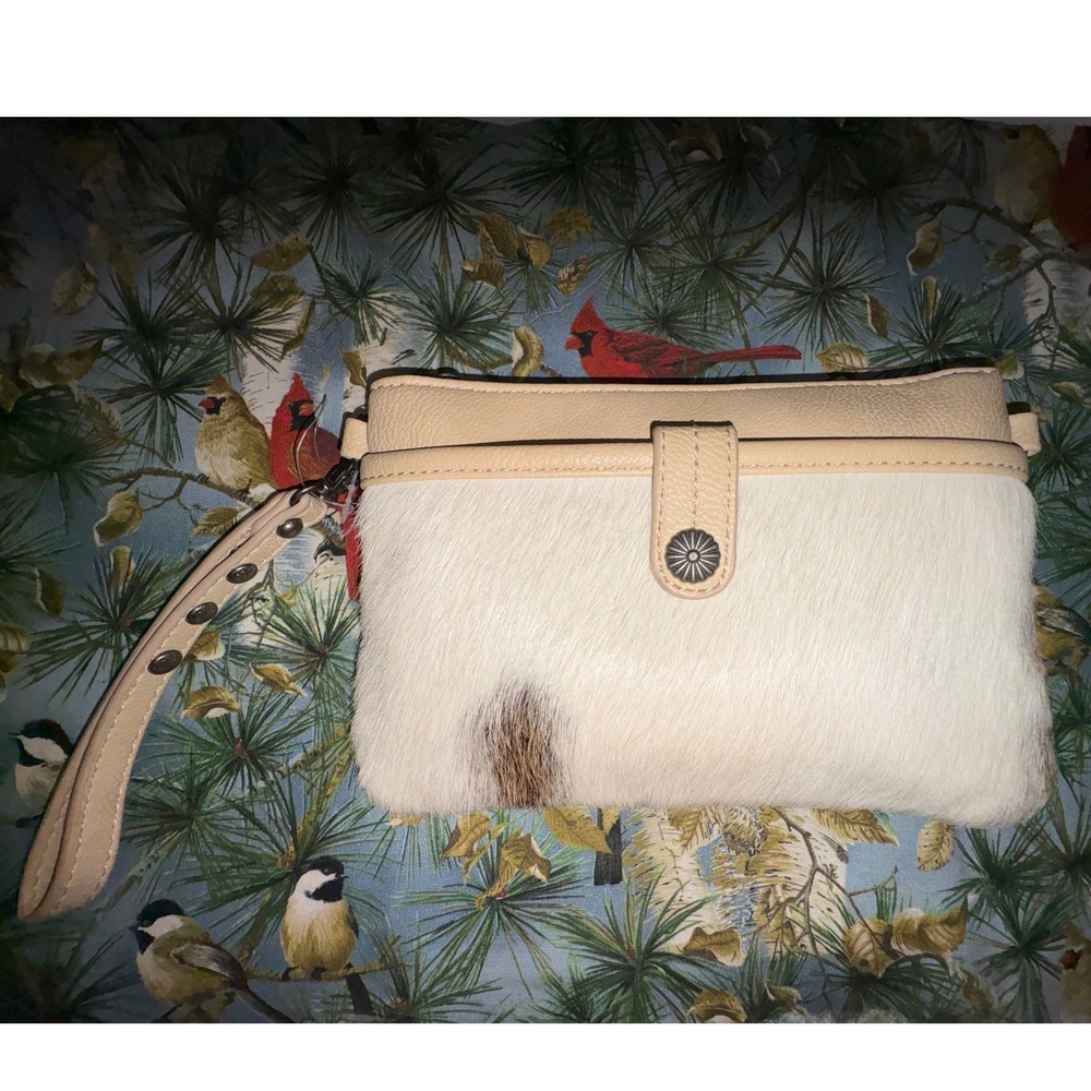 Wrangler Cowhide Leather Wristlet Clutch Bag  with shoulder strap Tan Beige NWT